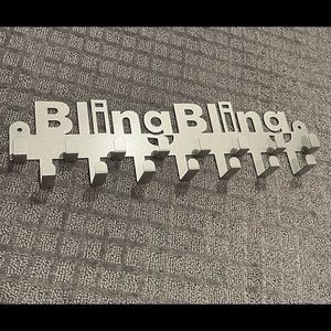 Bling Bling silver hued 15 hook hanger